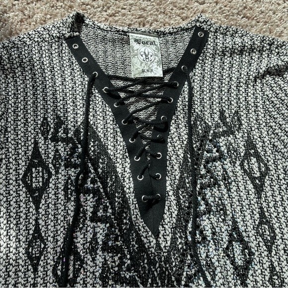 SOLD ✨ Vocal Longline Lace Up Rhinestone Short Sleeve - Picture 4 of 11